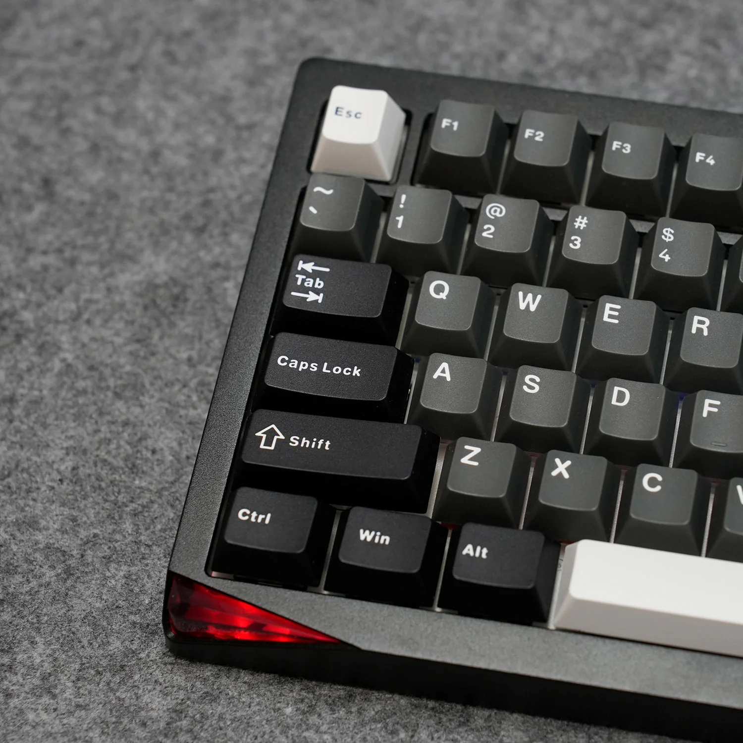 Gem 02 VIA Custom Mechanical Keyboard - Image 6